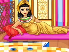 Cleopatra Gives Birth Into Water