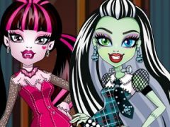 Monster High Nose Doctor