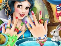 Snow White Nails Makeover